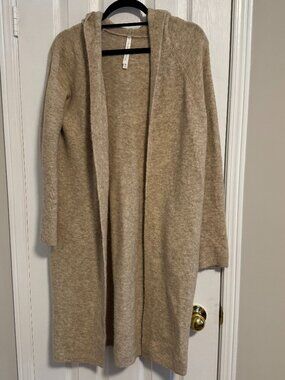 Aritzia The Group by Babaton Ammonius Sweater